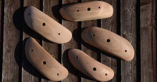 A set of five wide Ädellöv pinches